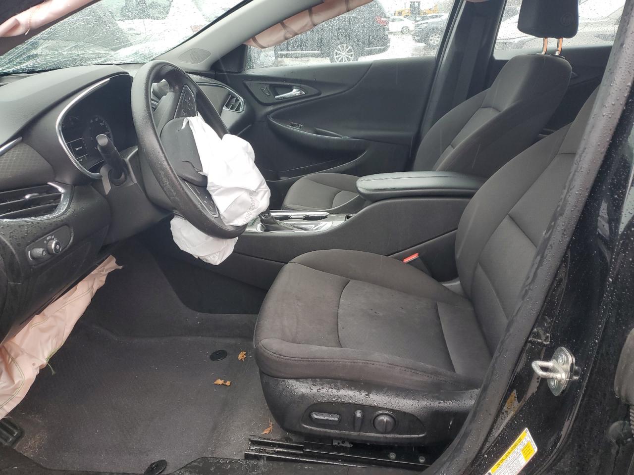 1G1ZD5STXKF167118 CHEVROLET MALIBU 2019