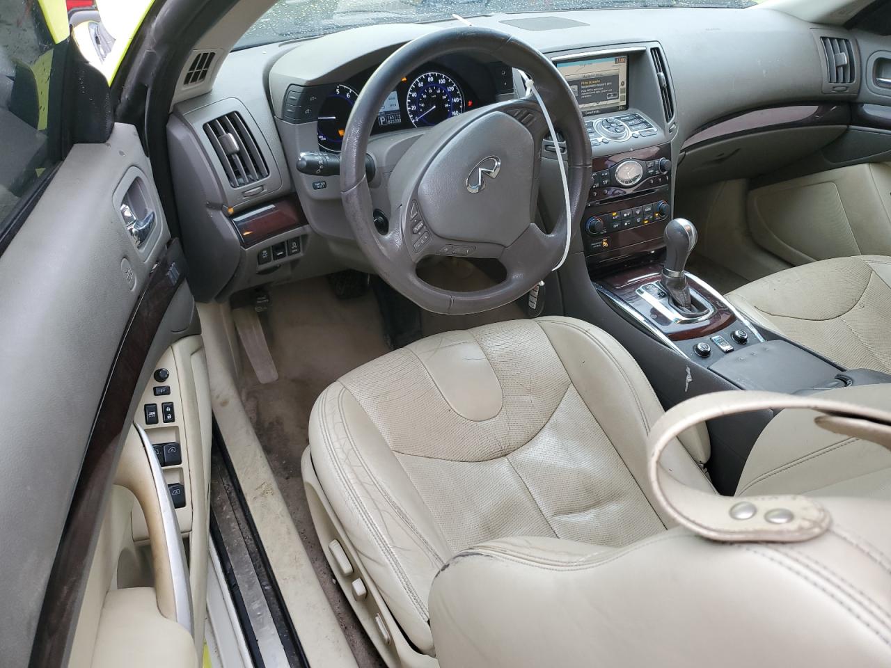 2011 Infiniti G - Image 8