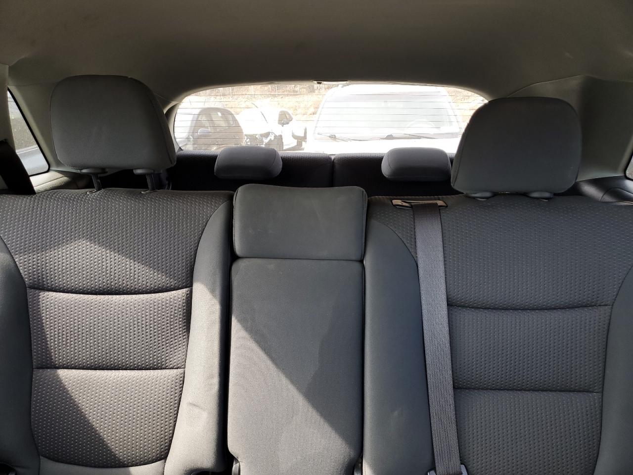 2011 Kia Sorento - Image 10