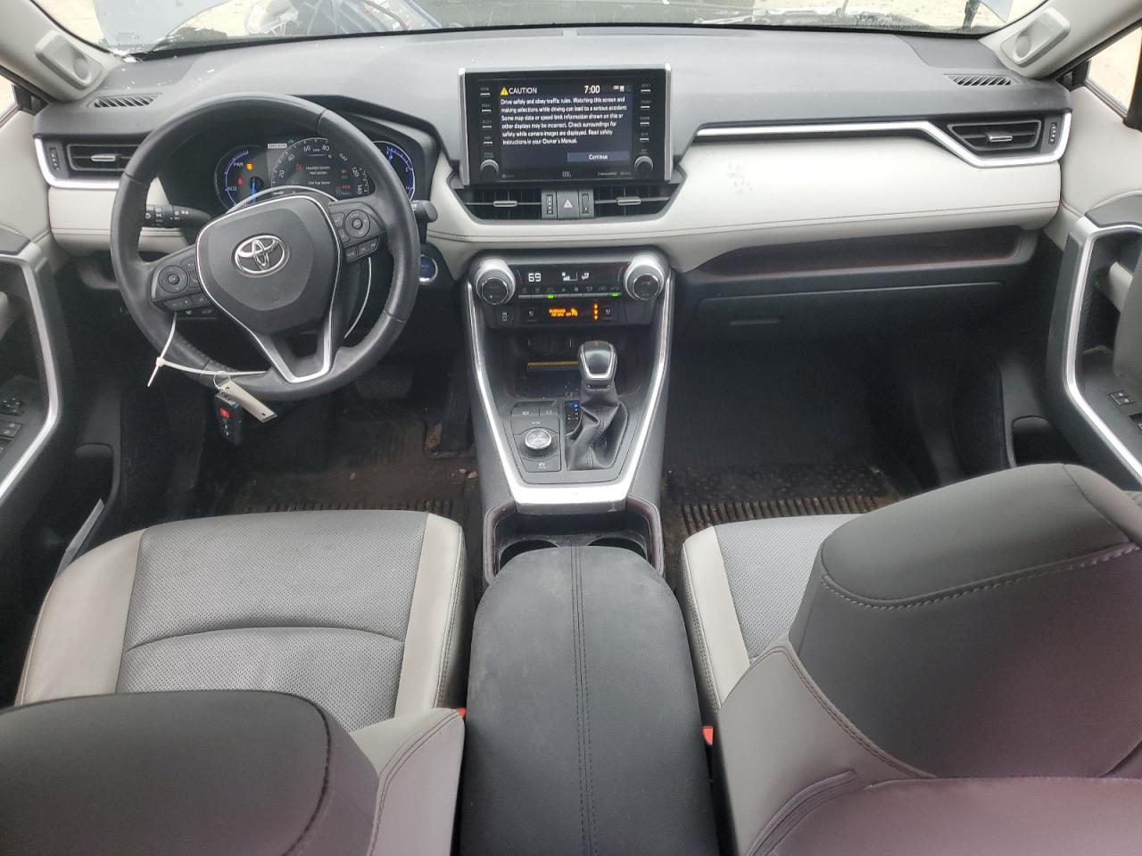 2020 Toyota RAV 4 - Image 8