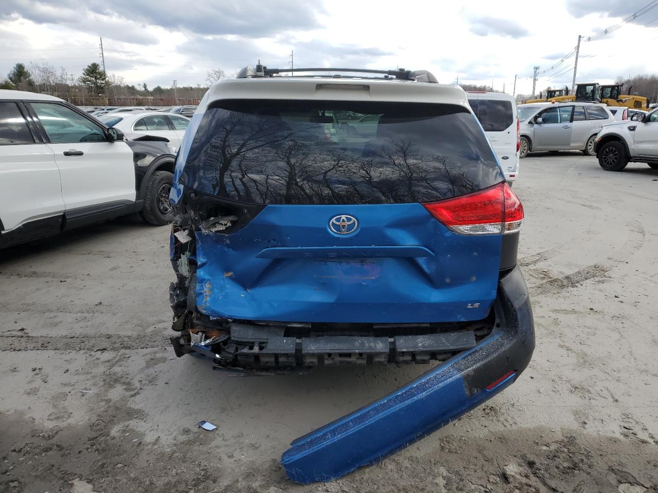 2013 Toyota Sienna - Image 6