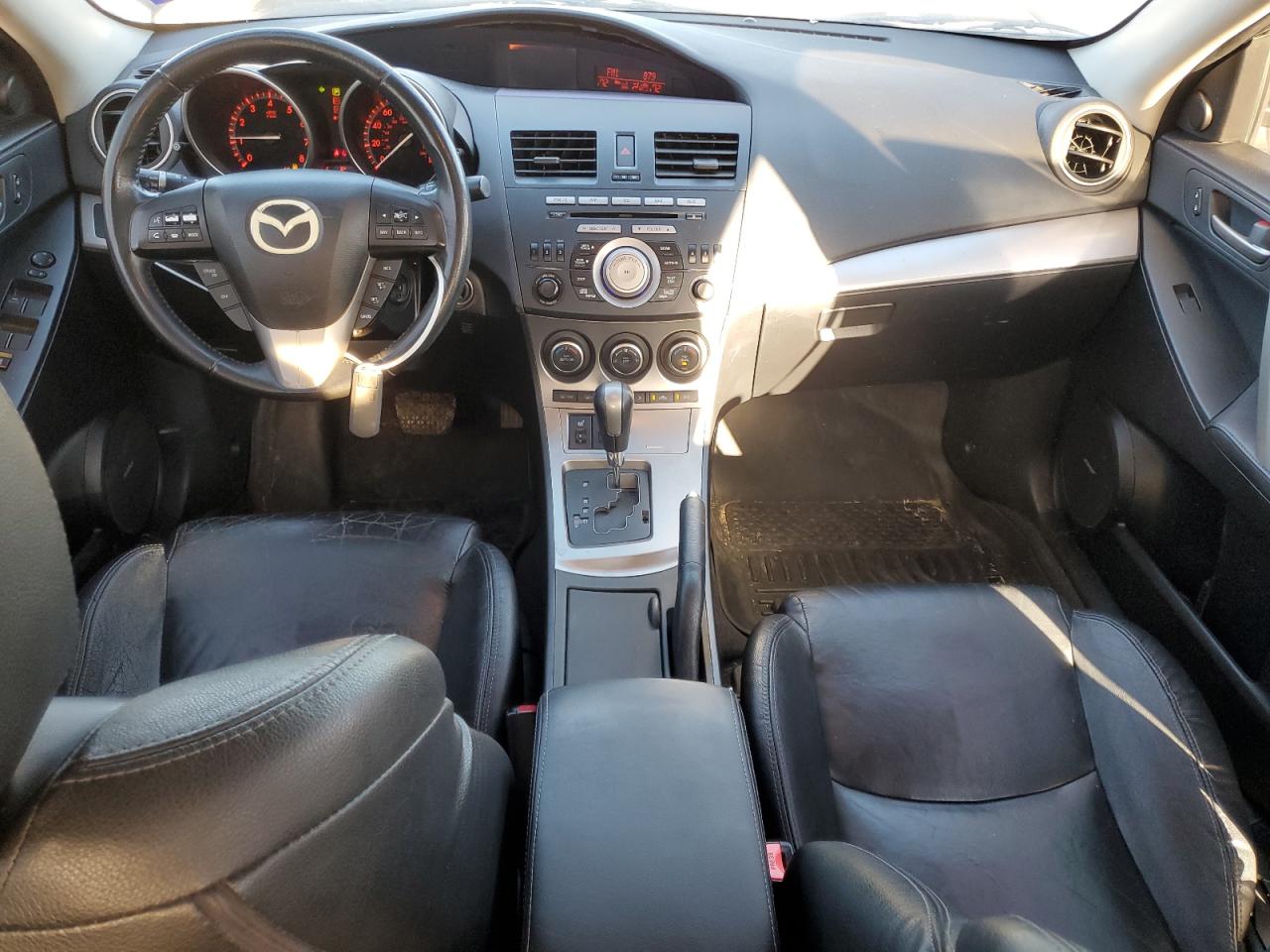 2010 Mazda 3 - Image 8