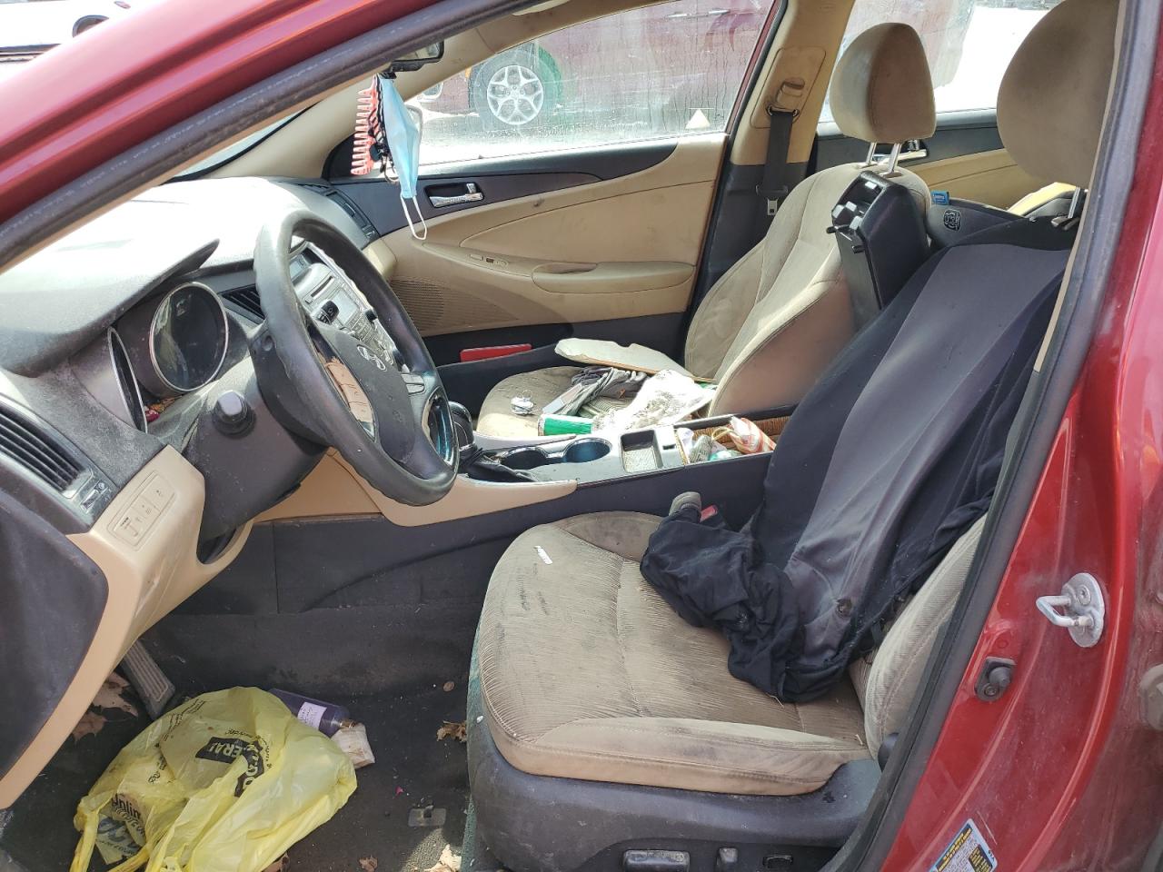 2012 Hyundai Sonata - Image 7