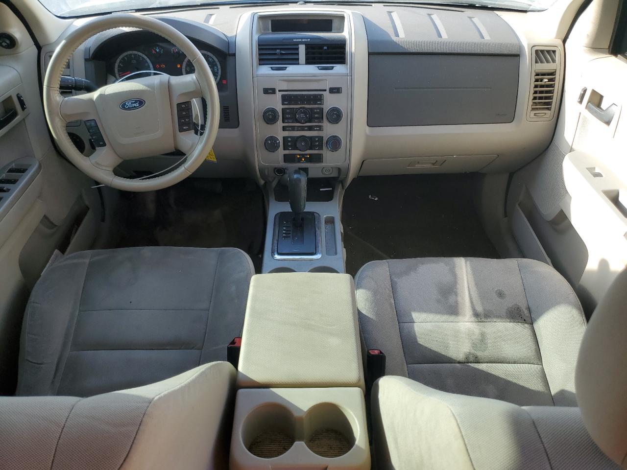 2011 Ford Escape - Image 8