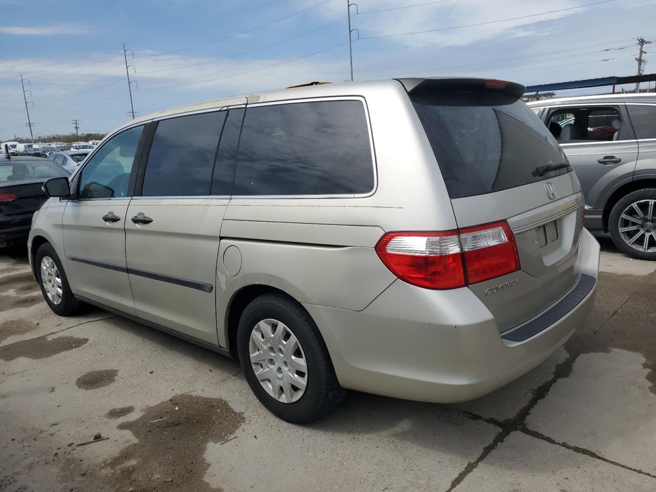 2007 Honda Odyssey - Image 2