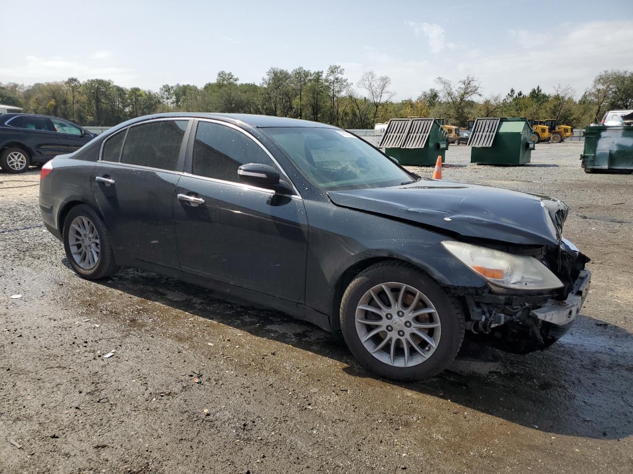 2011 Hyundai Genesis - Image 4