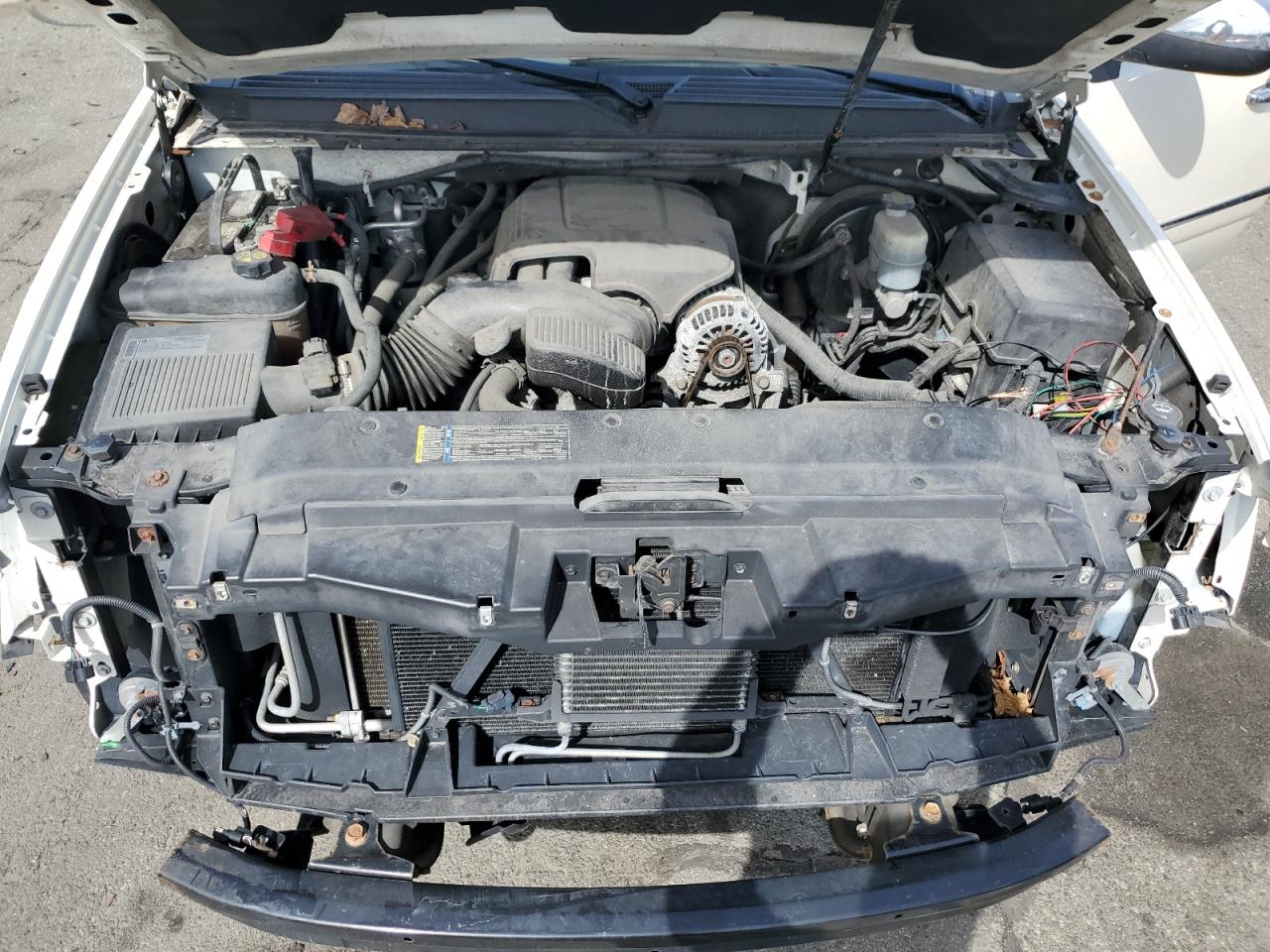 2011 Chevrolet Avalanche - Image 11