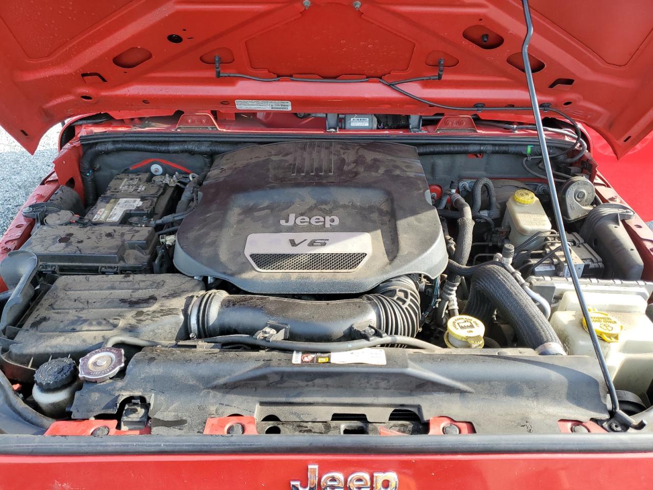 2014 Jeep Wrangler - Image 12