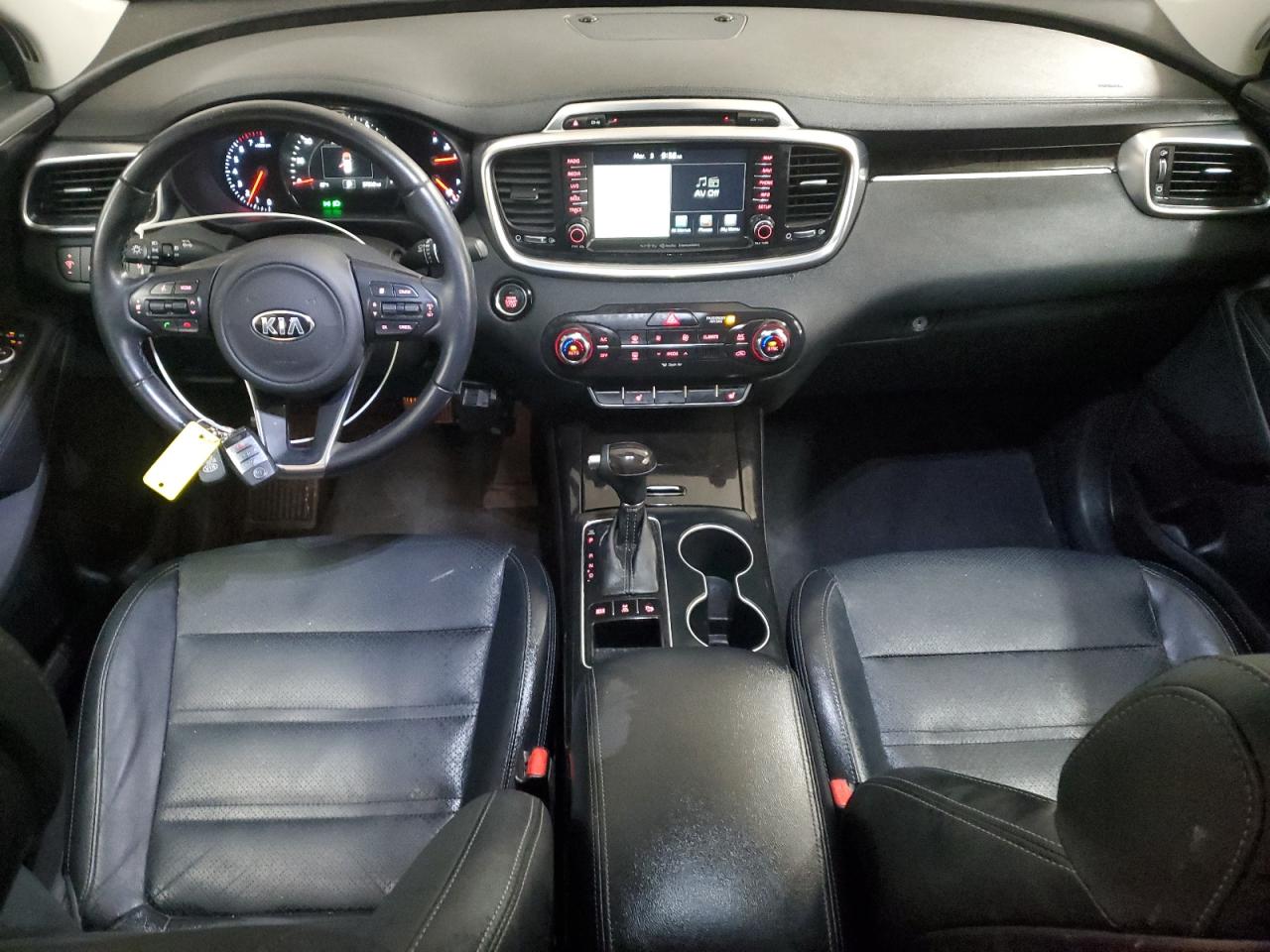 2016 Kia Sorento - Image 8