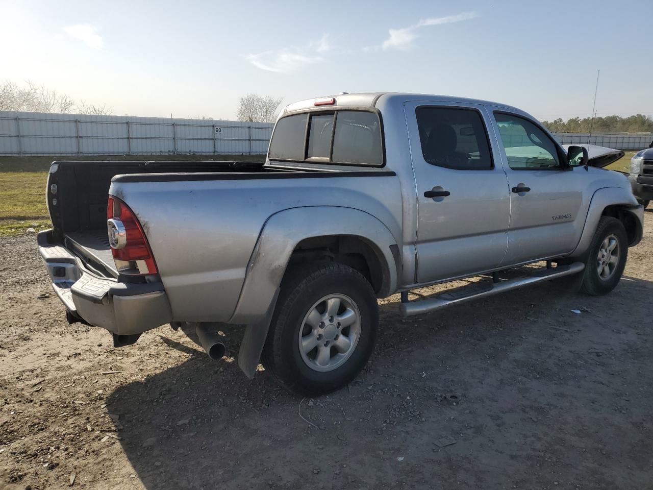 2009 Toyota Tacoma - Image 3