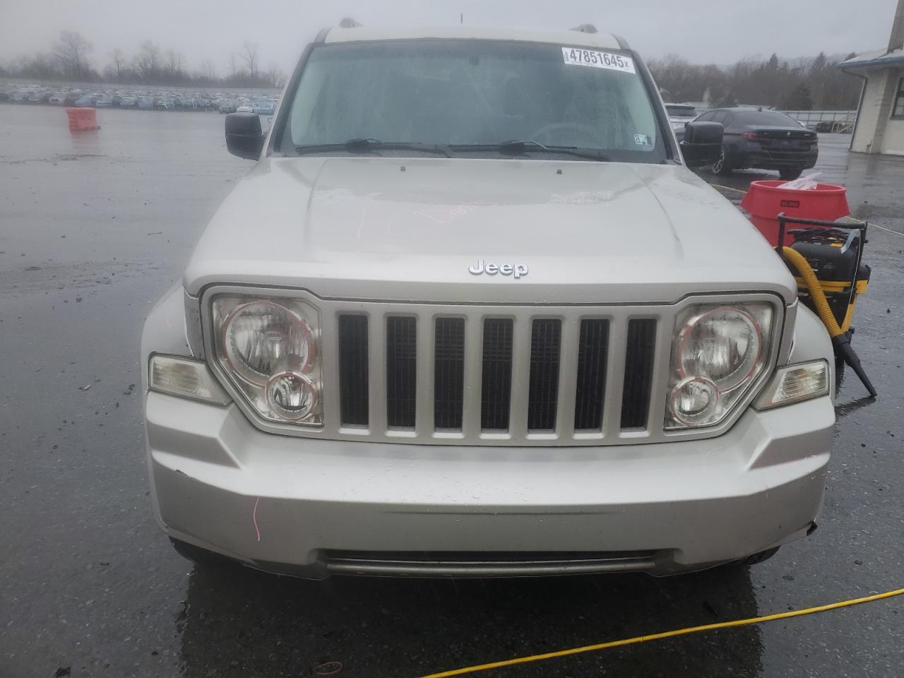 2008 Jeep Liberty (North America) - Image 5