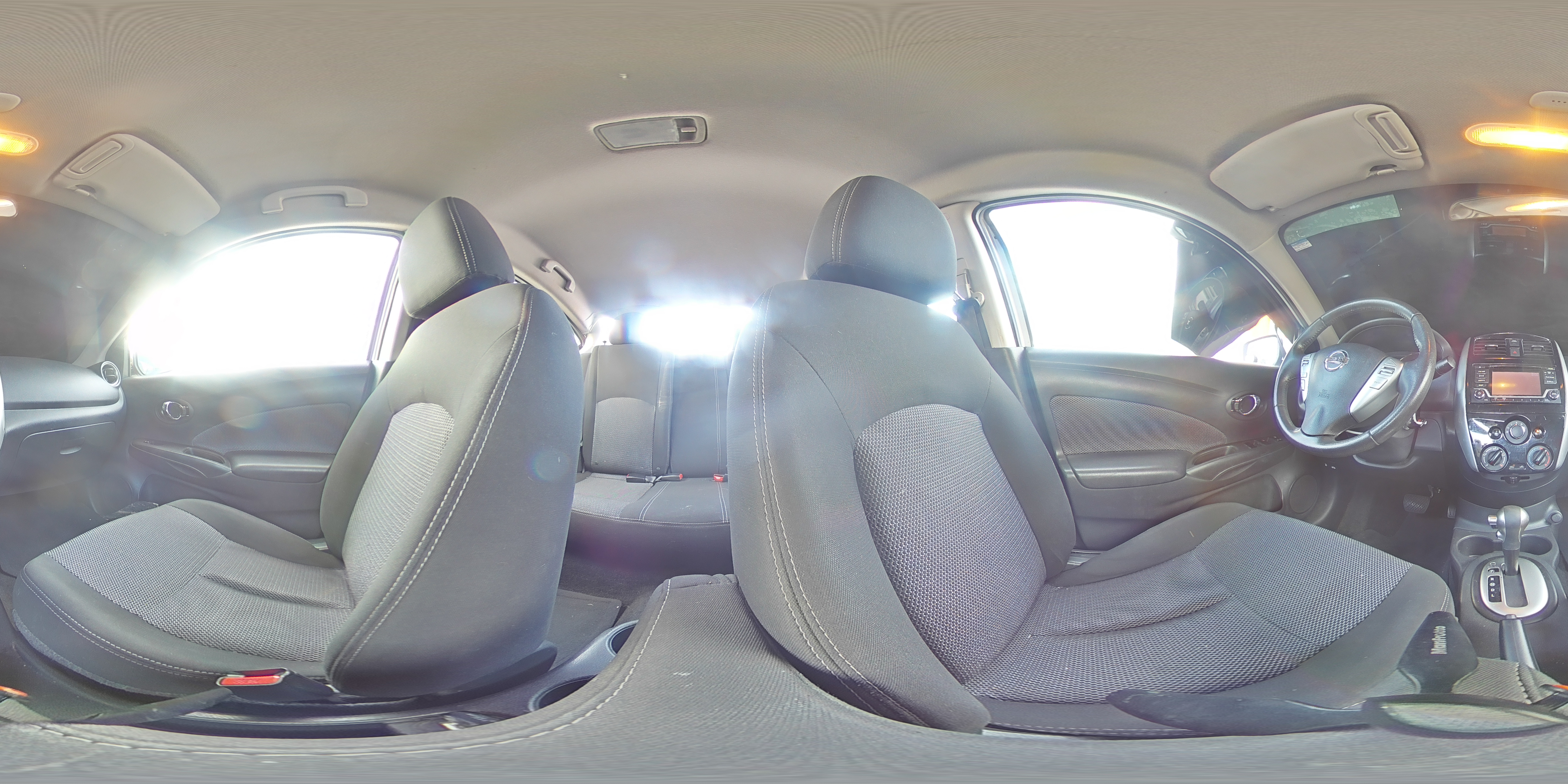 2017 Nissan Versa - Image 12