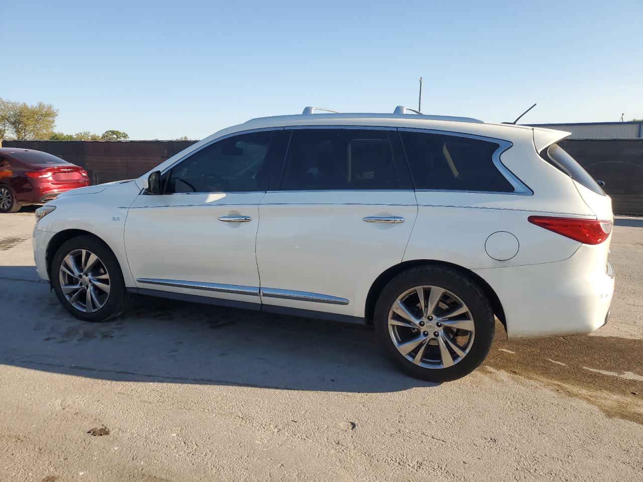 2015 Infiniti QX60 - Image 2