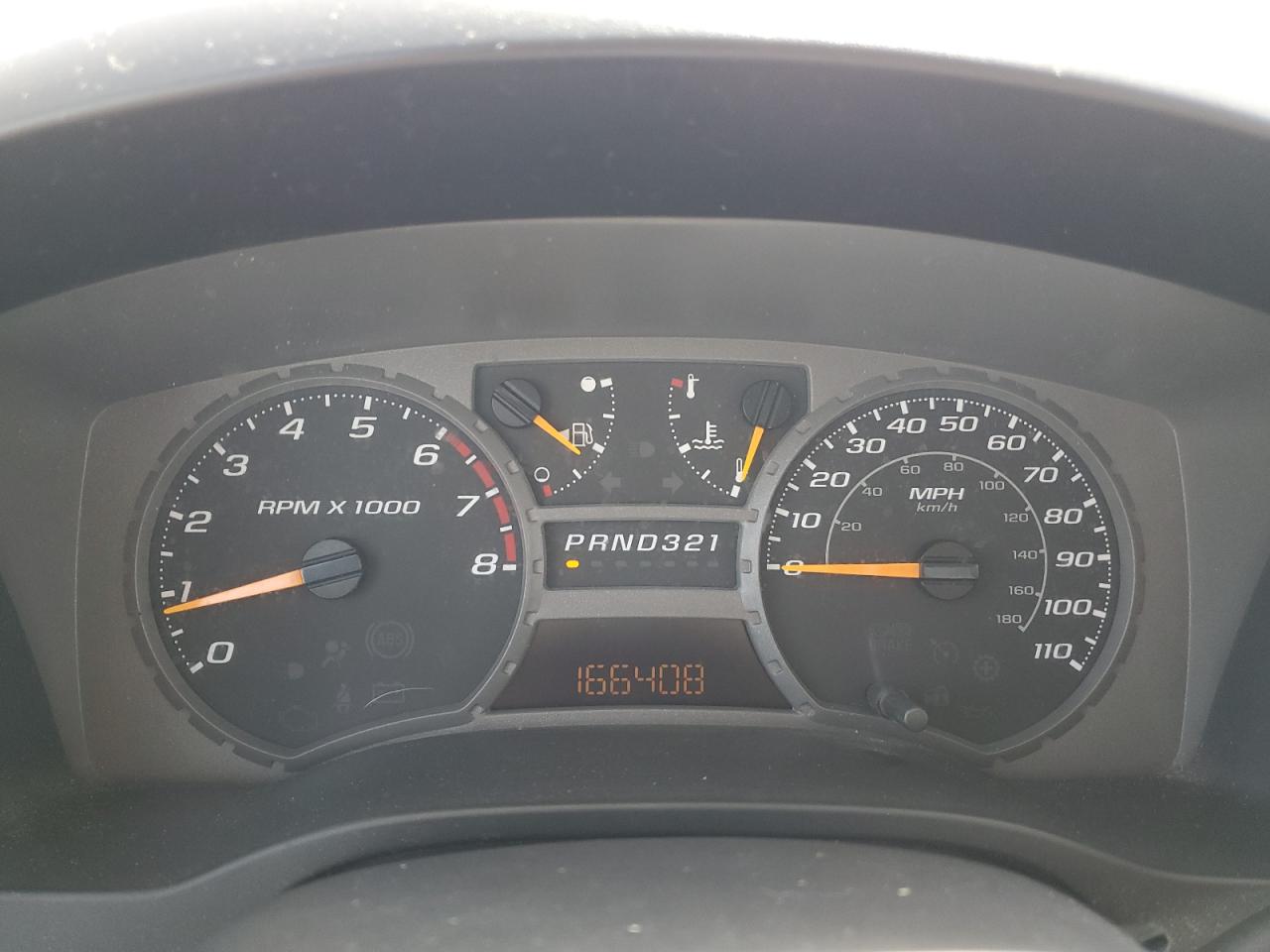 2004 GMC Canyon - Image 9