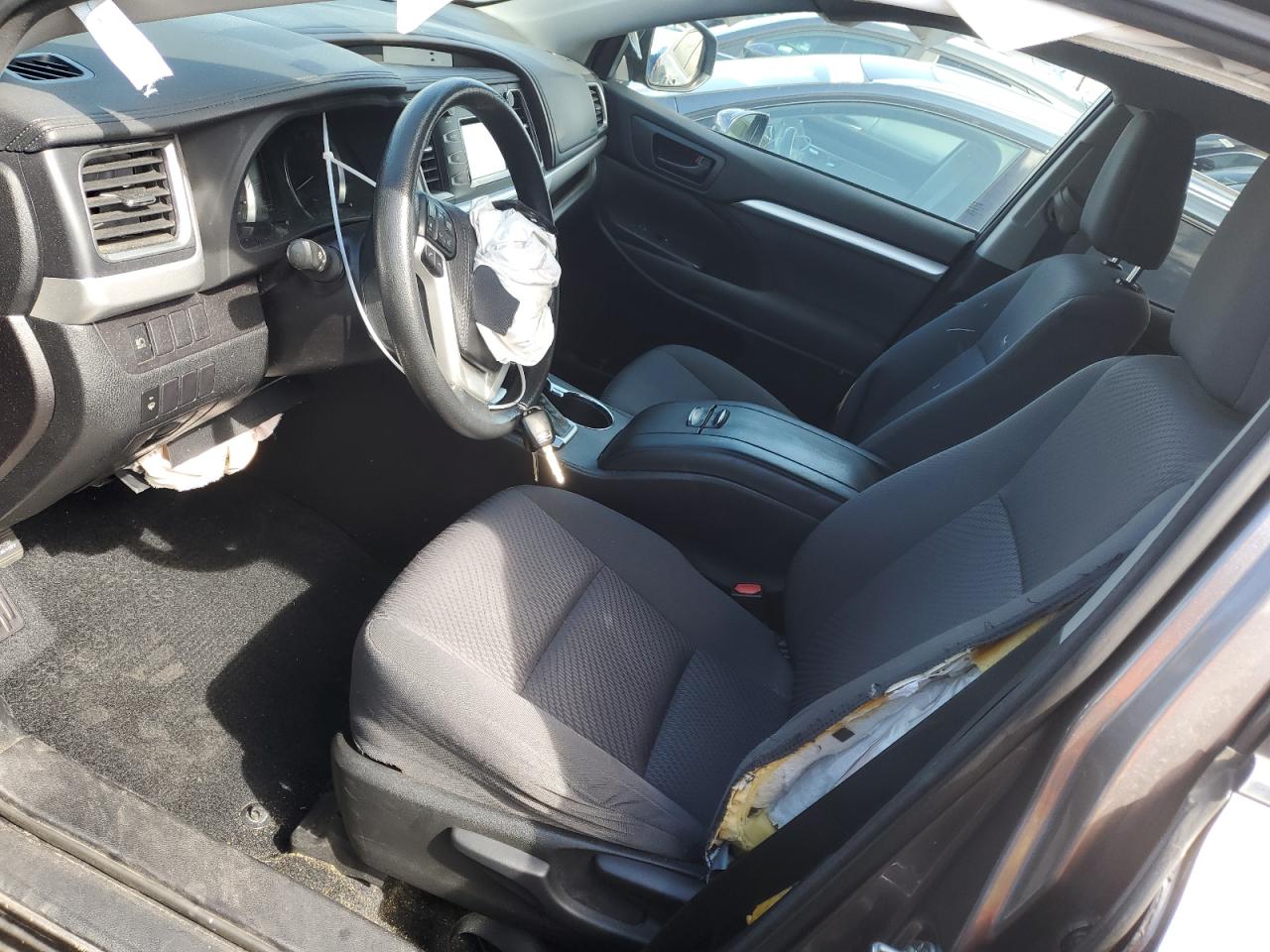 2017 Toyota Highlander - Image 7