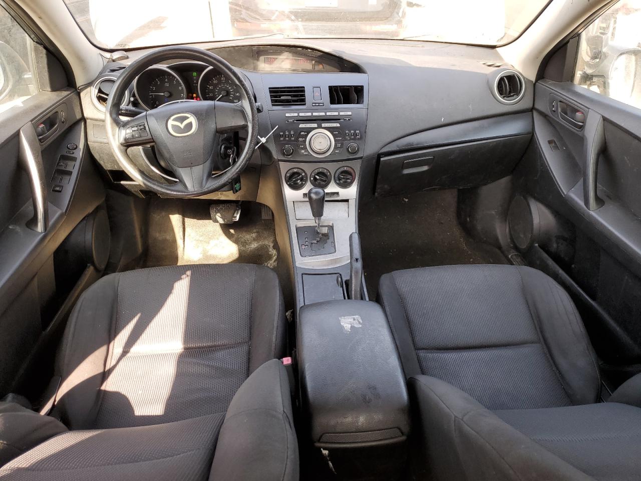 2011 Mazda 3 - Image 8