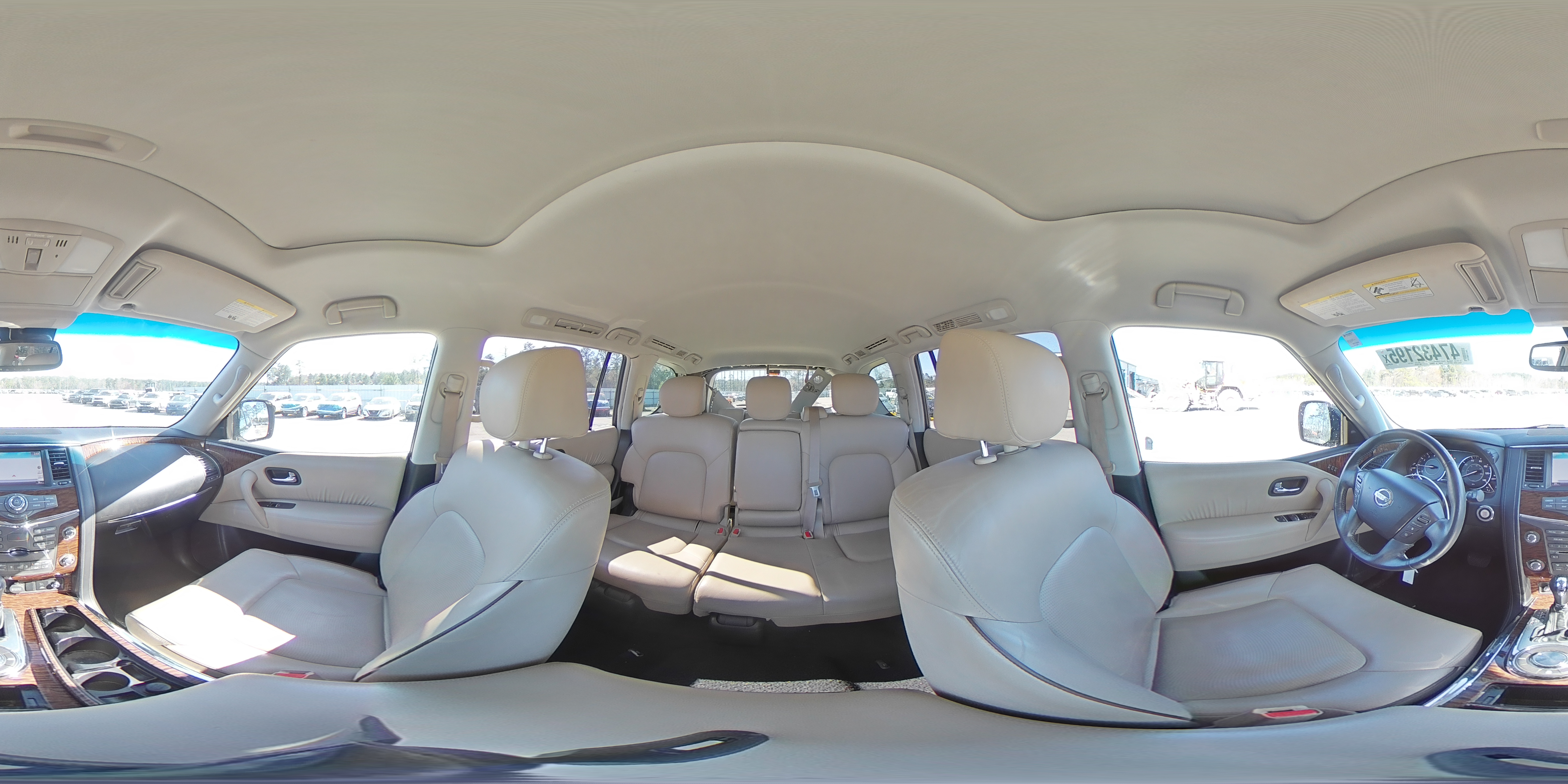 2017 Nissan Armada - Image 15