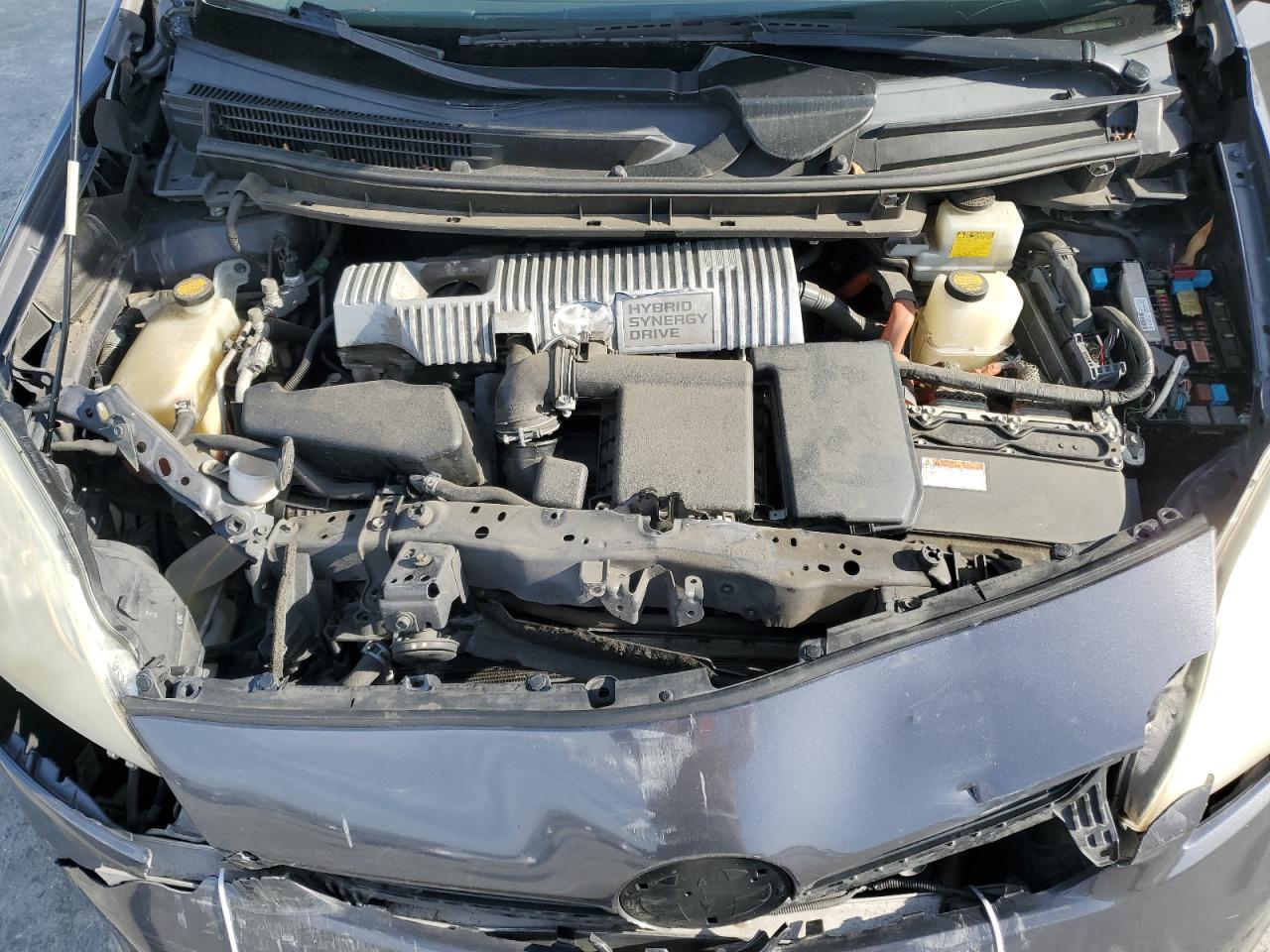 2013 Toyota Prius - Image 11