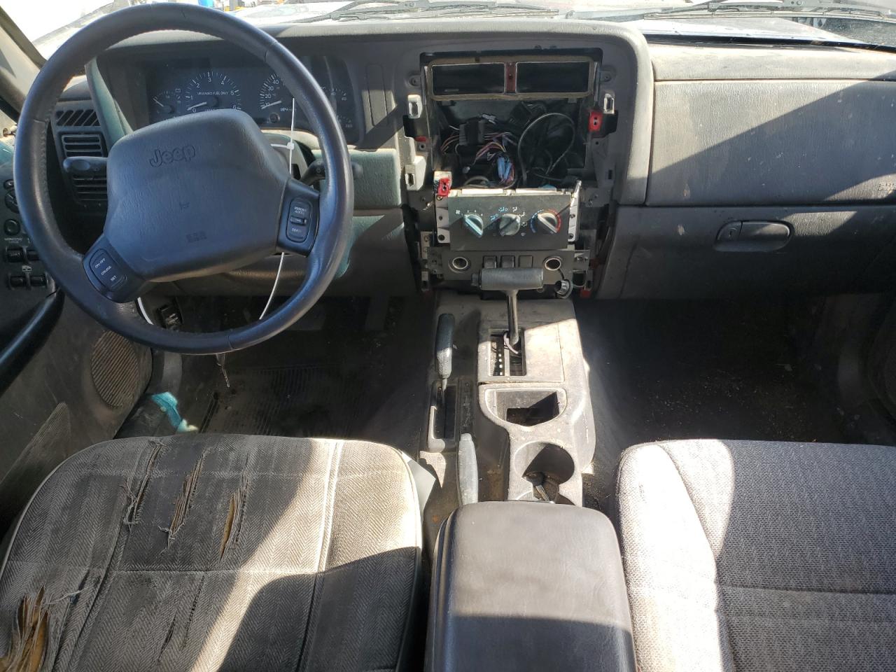 1999 Jeep Grand Cherokee - Image 8