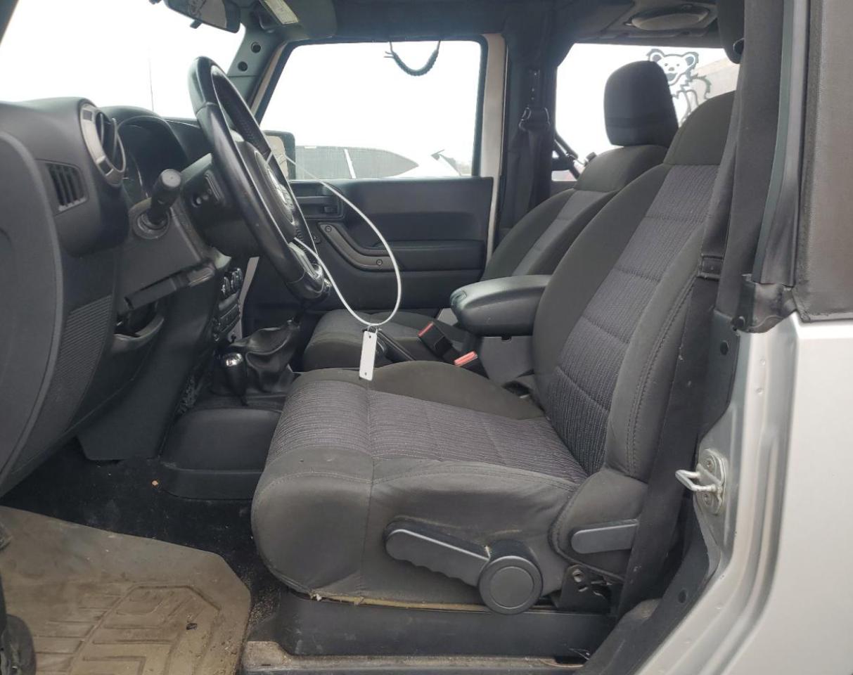 2011 Jeep Wrangler - Image 7