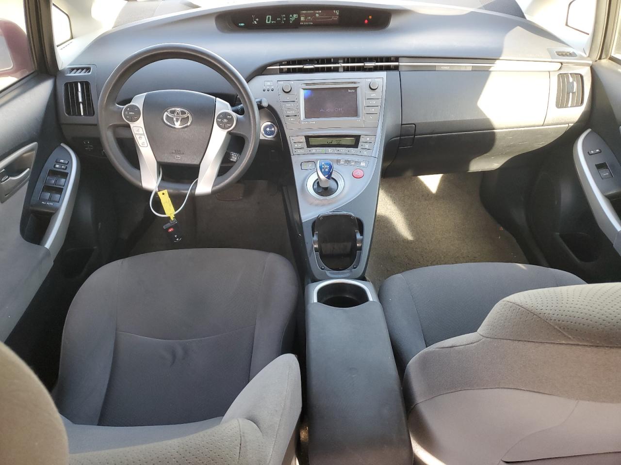 2014 Toyota Prius - Image 8