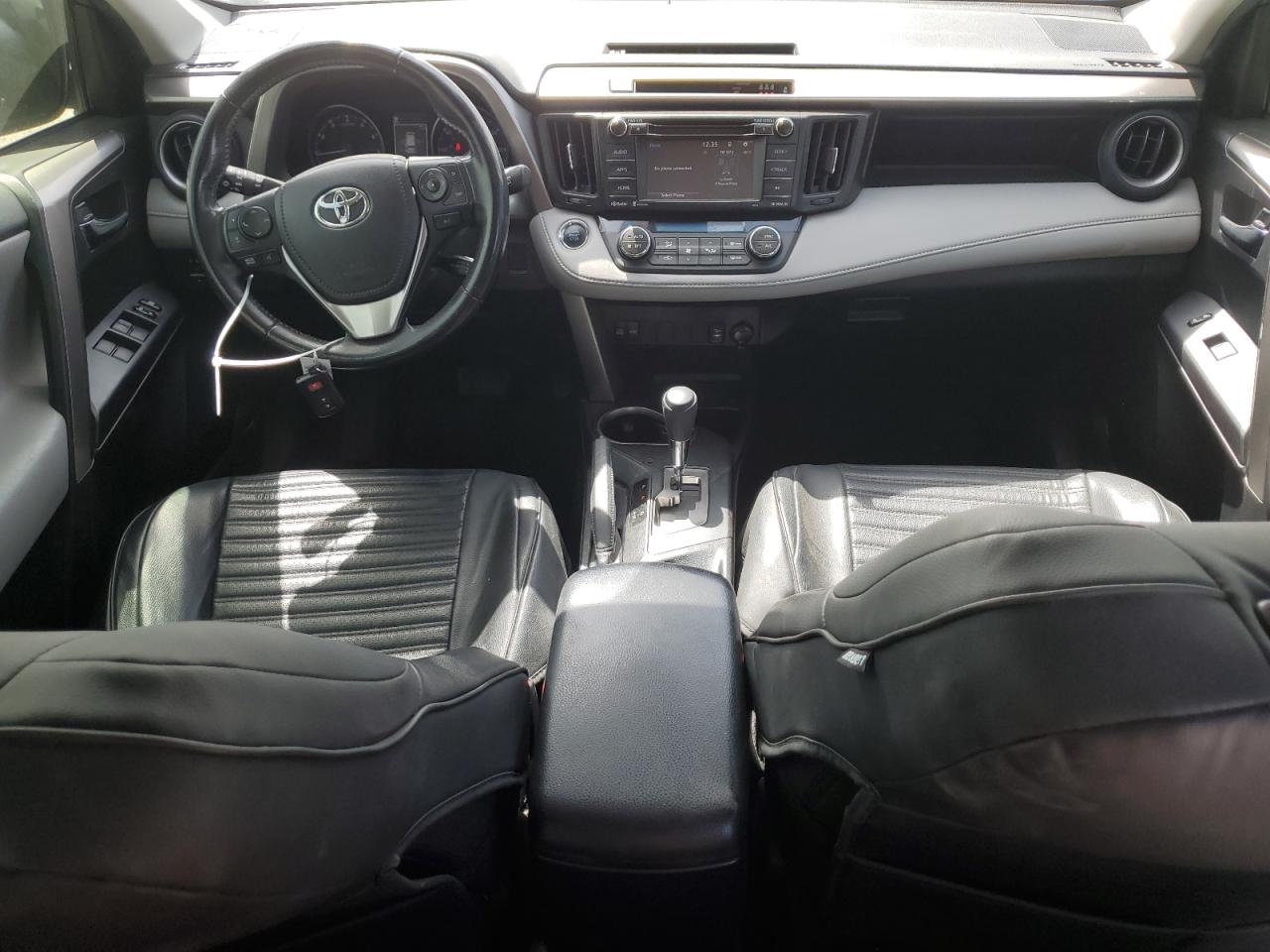 2018 Toyota RAV 4 - Image 8