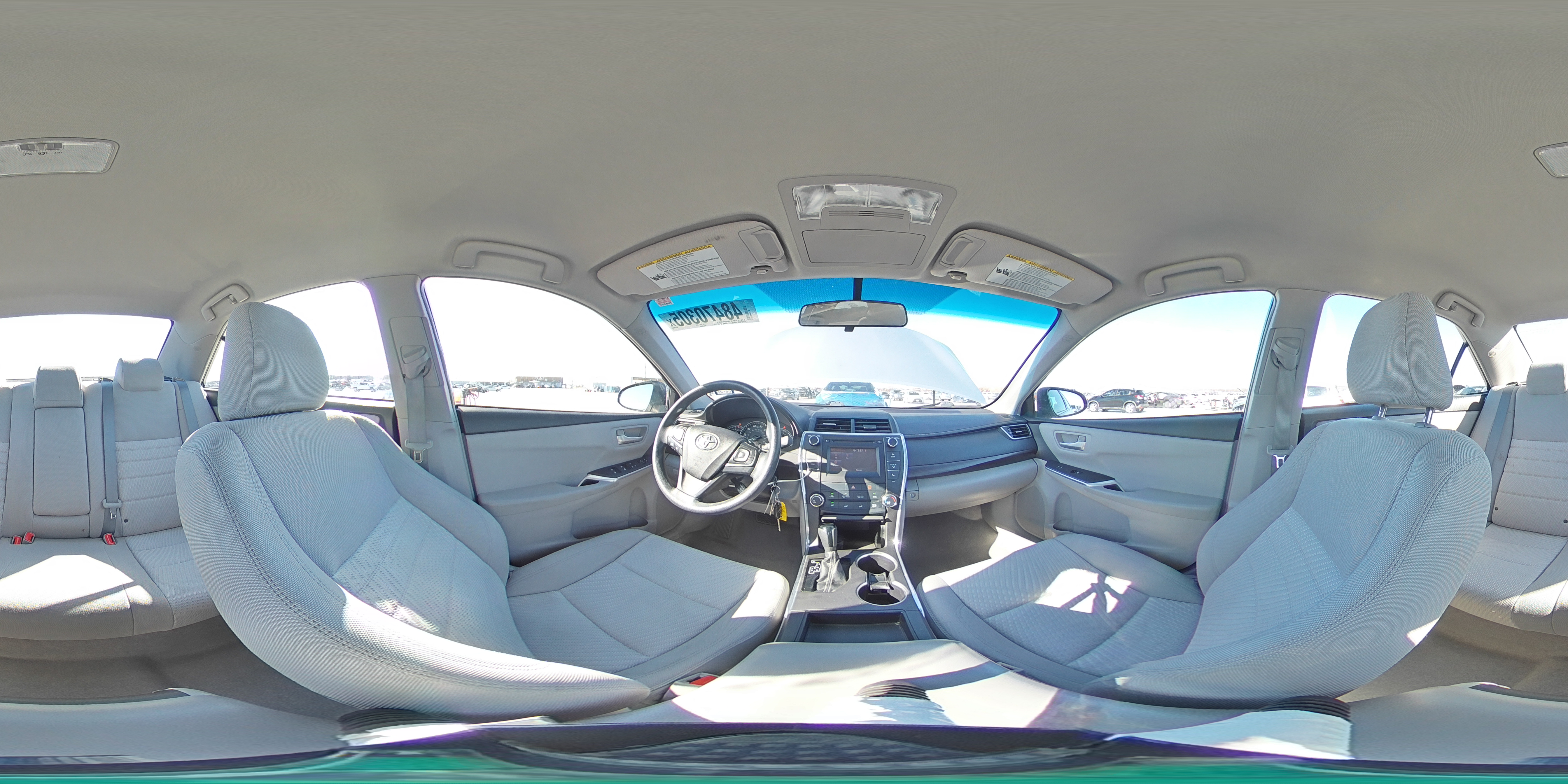 2015 Toyota Camry - Image 13