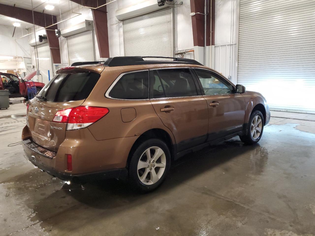 2013 Subaru Outback - Image 3