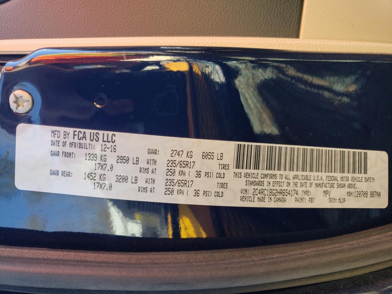 2017 Chrysler Pacifica - Image 15