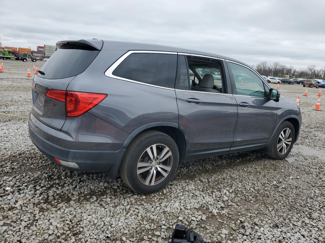 5FNYF5H82GB055389 HONDA PILOT 2016