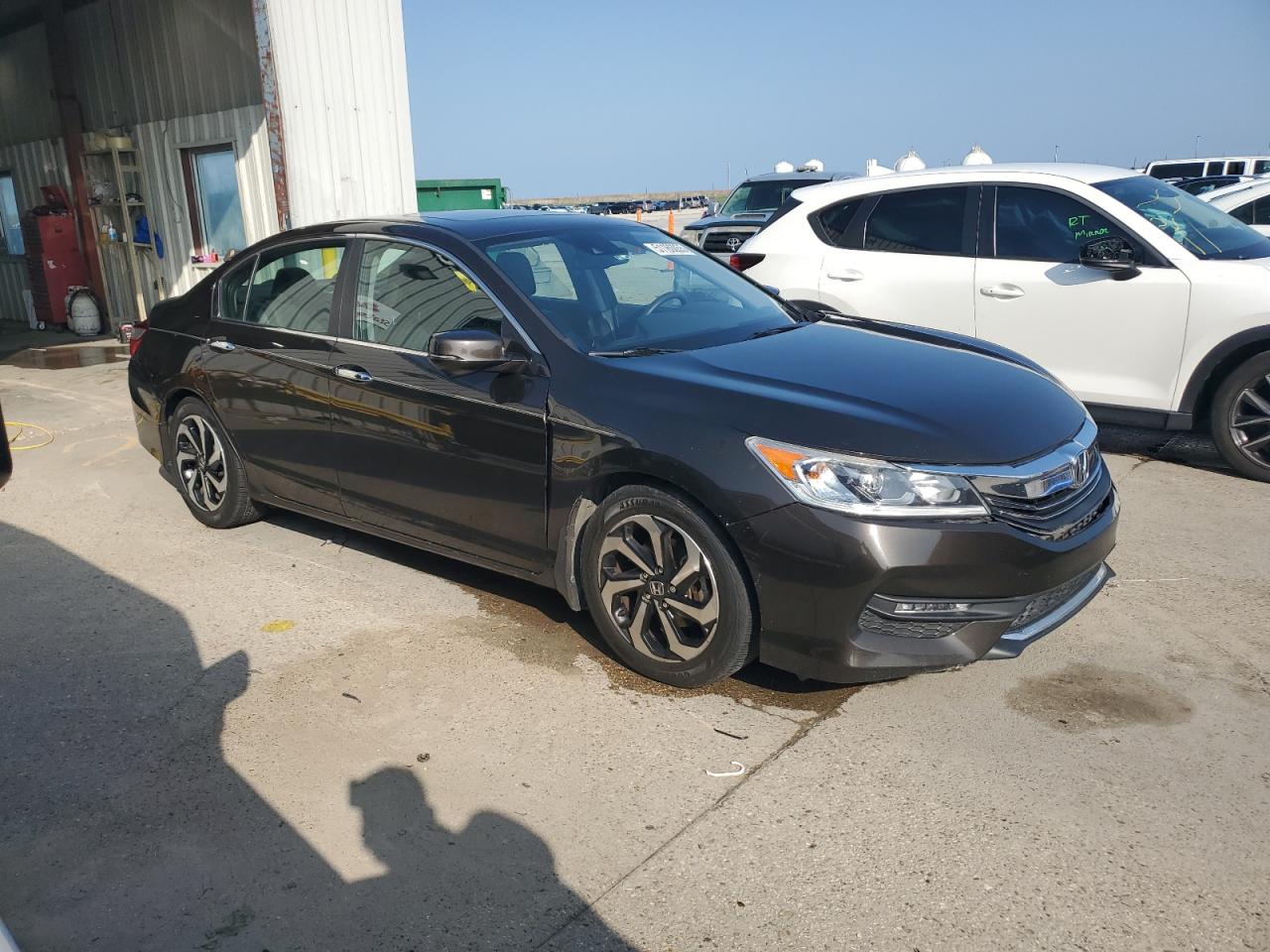 1HGCR2F92GA025069 HONDA ACCORD 2016