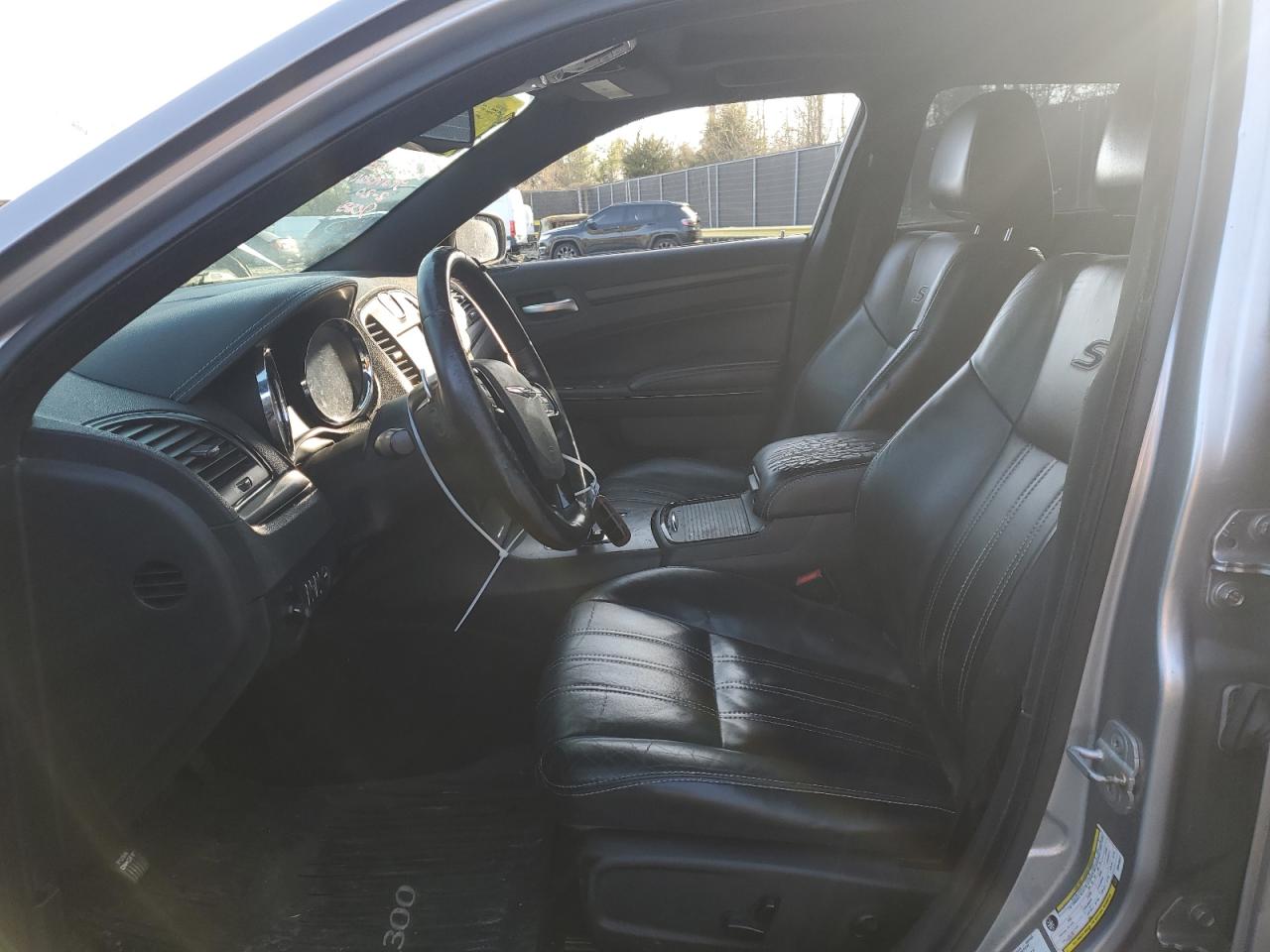 2013 Chrysler 300 - Image 7