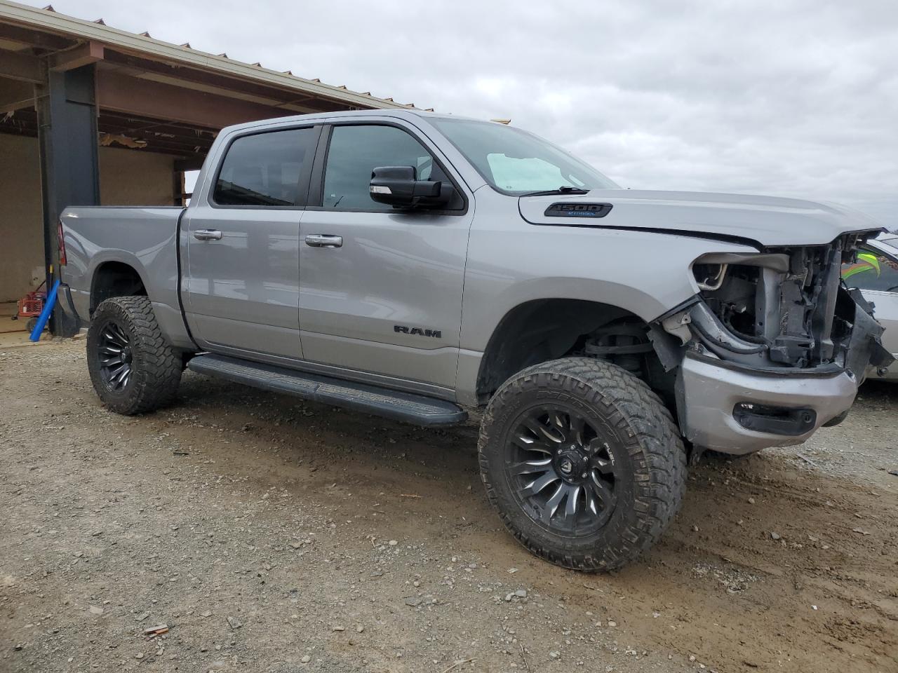 2021 RAM 1500 - Image 4