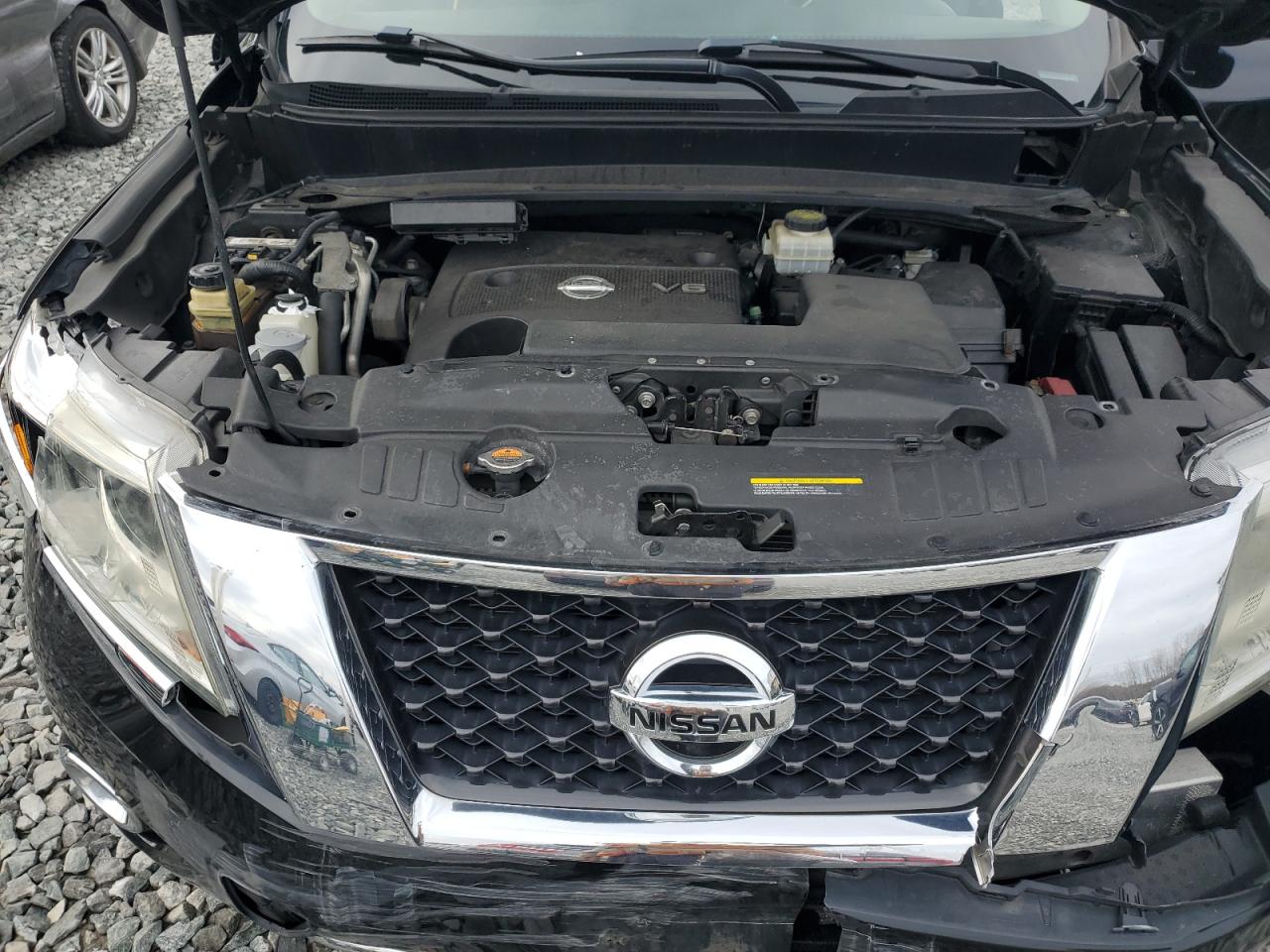 2013 Nissan Pathfinder - Image 12