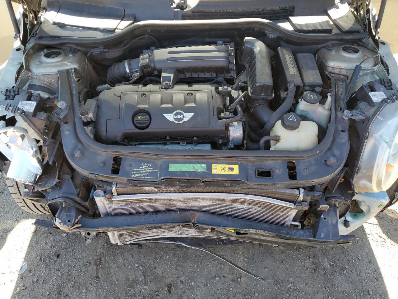 2010 MINI Cooper - Image 12