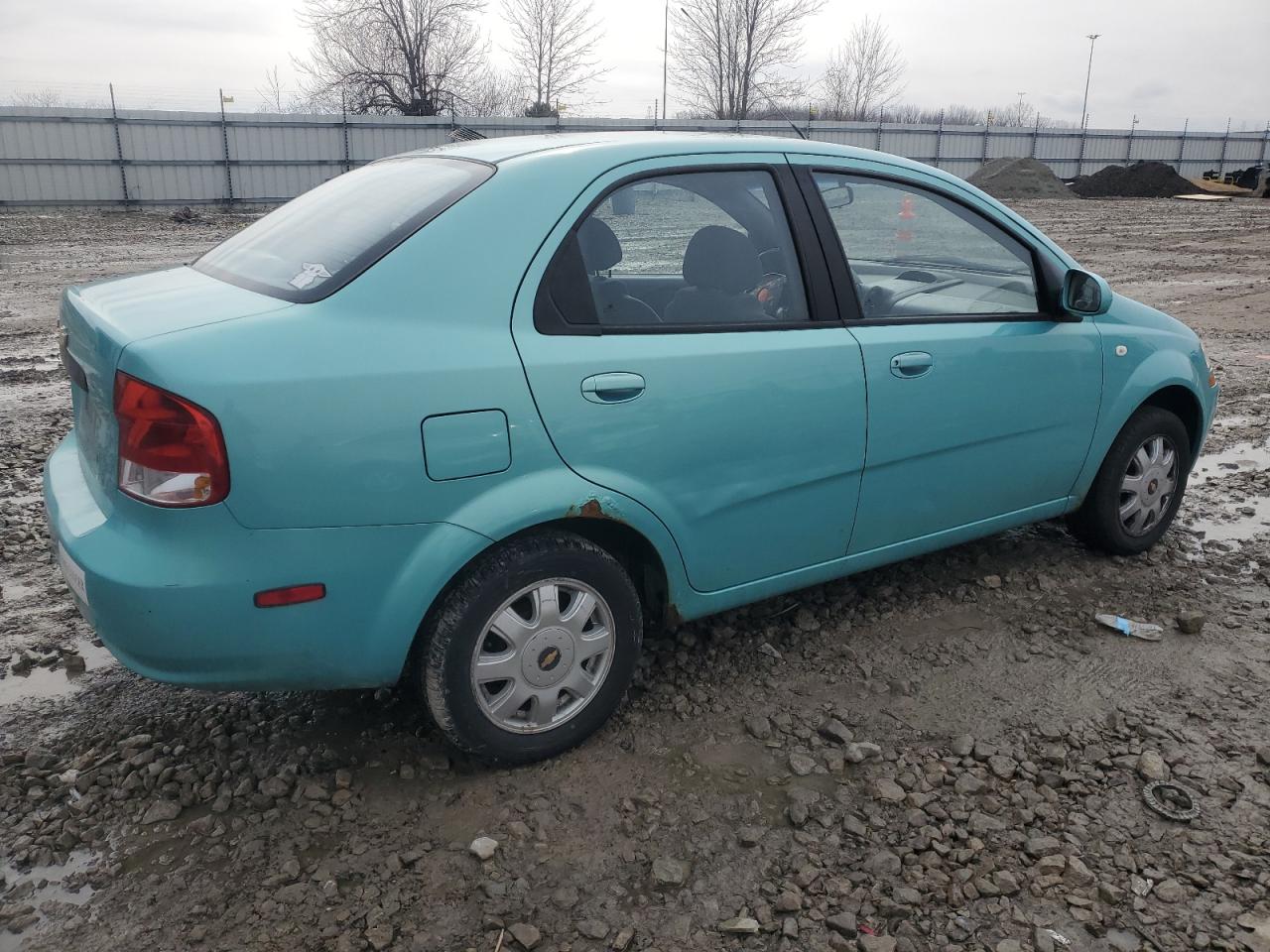 2005 Chevrolet Aveo - Image 3