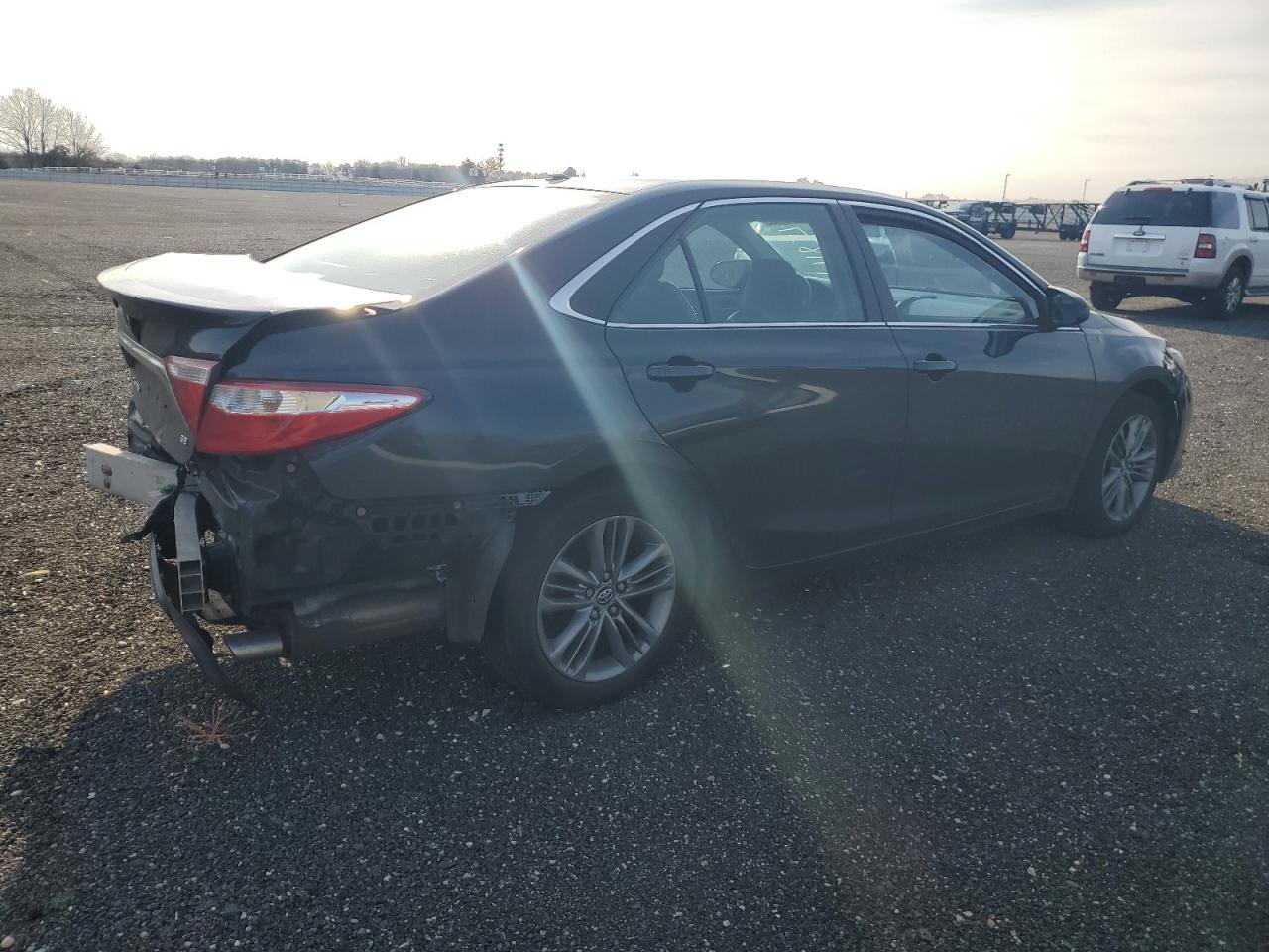 2015 Toyota Camry - Image 3