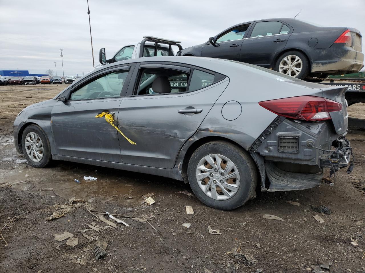 2019 Hyundai Elantra - Image 2