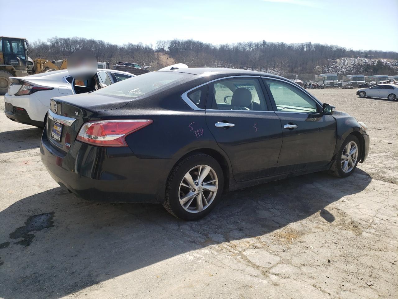 2013 Nissan Altima - Image 3