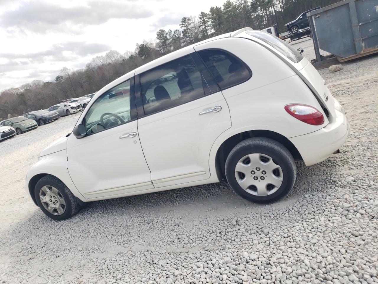 2009 Chrysler PT Cruiser - Image 2