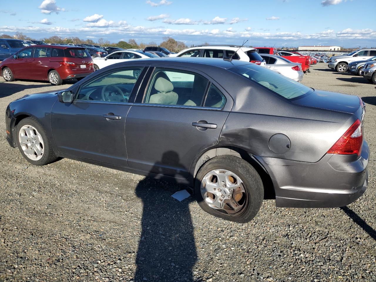 2010 Ford Fusion - Image 2