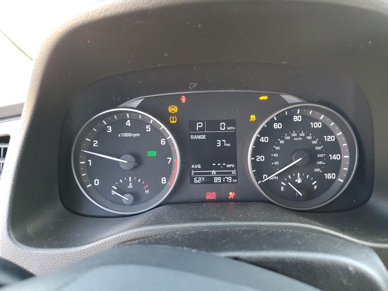 2018 Hyundai Elantra - Image 9