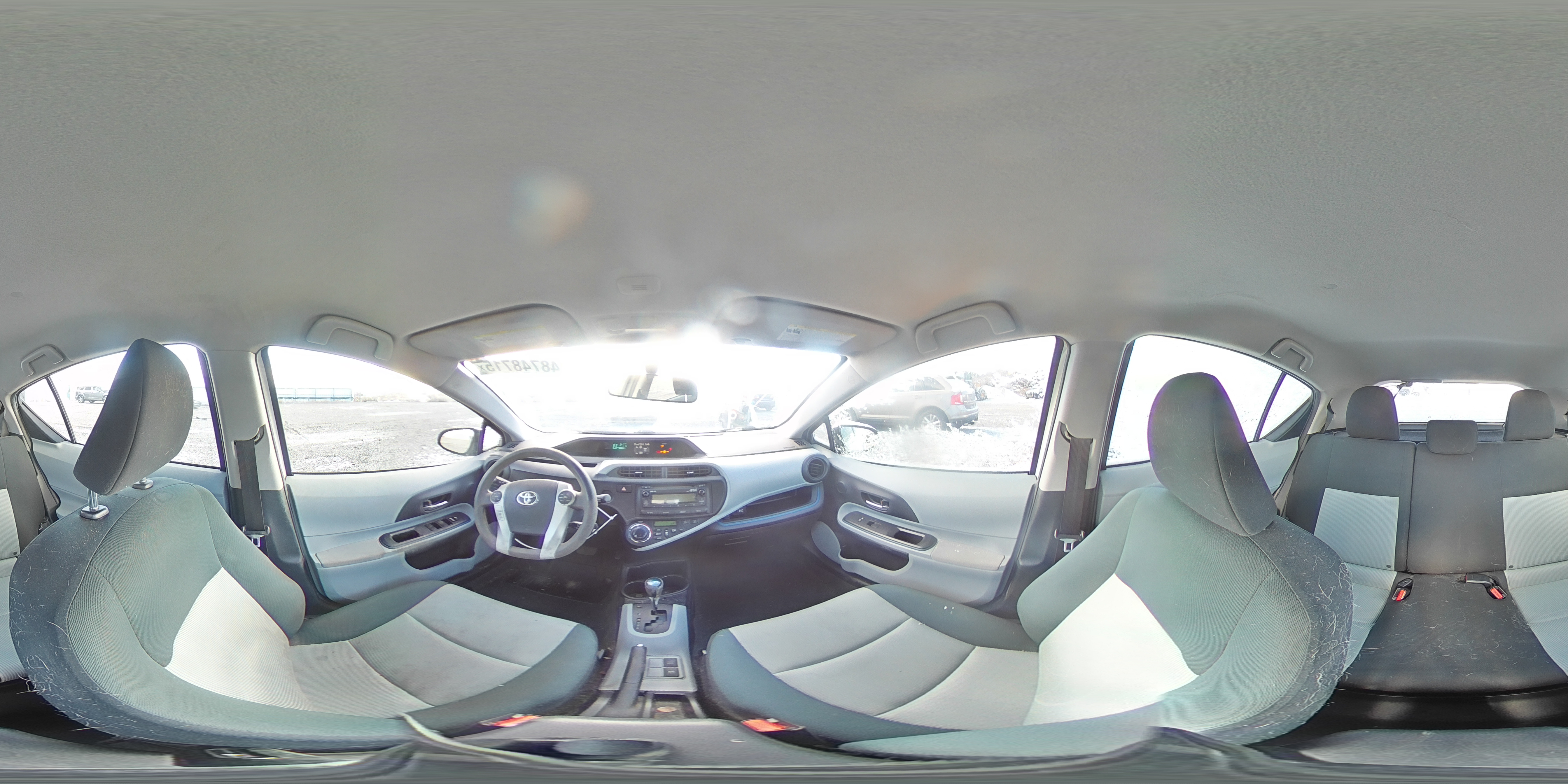 2012 Toyota Prius - Image 14