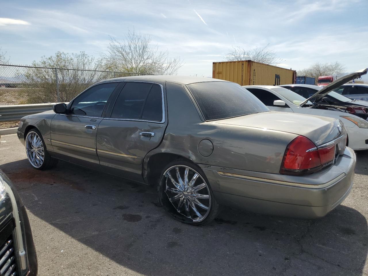 2000 Mercury Grand Marquis Gs 2MEFM74W4YX717129 photo #3