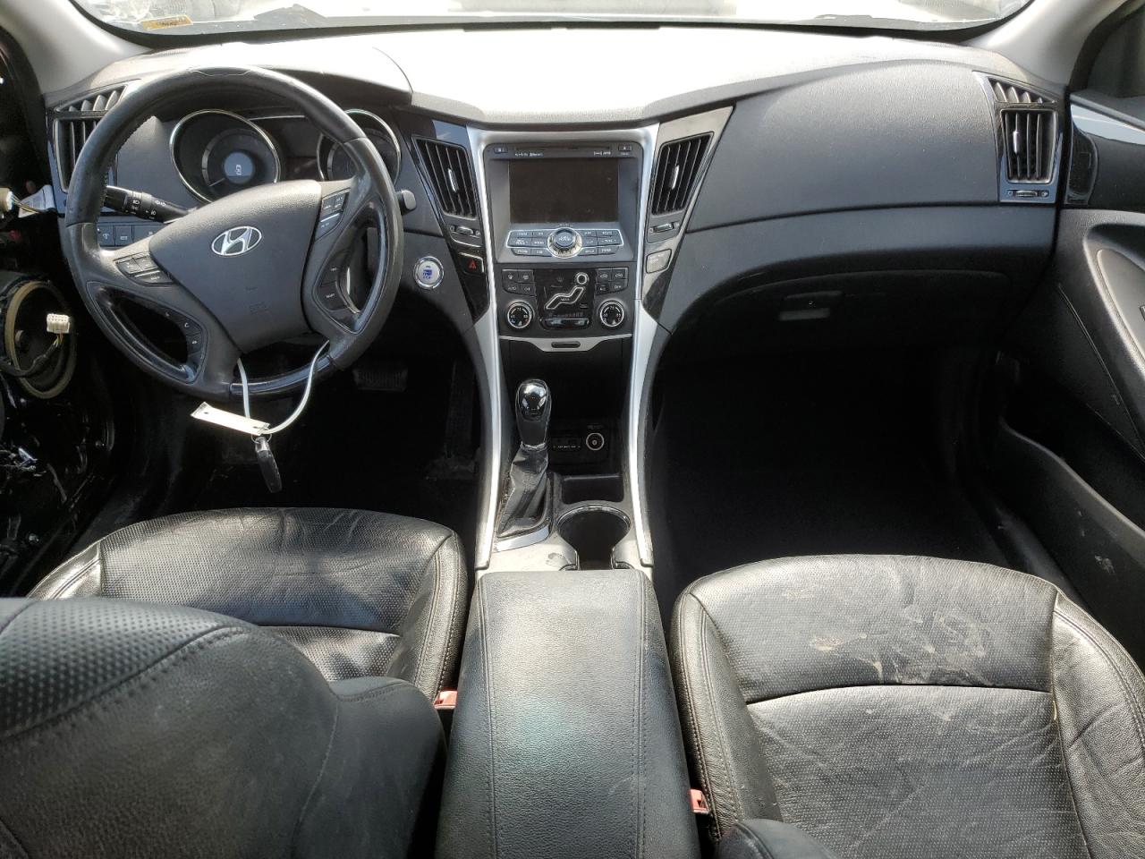 2011 Hyundai Sonata - Image 8