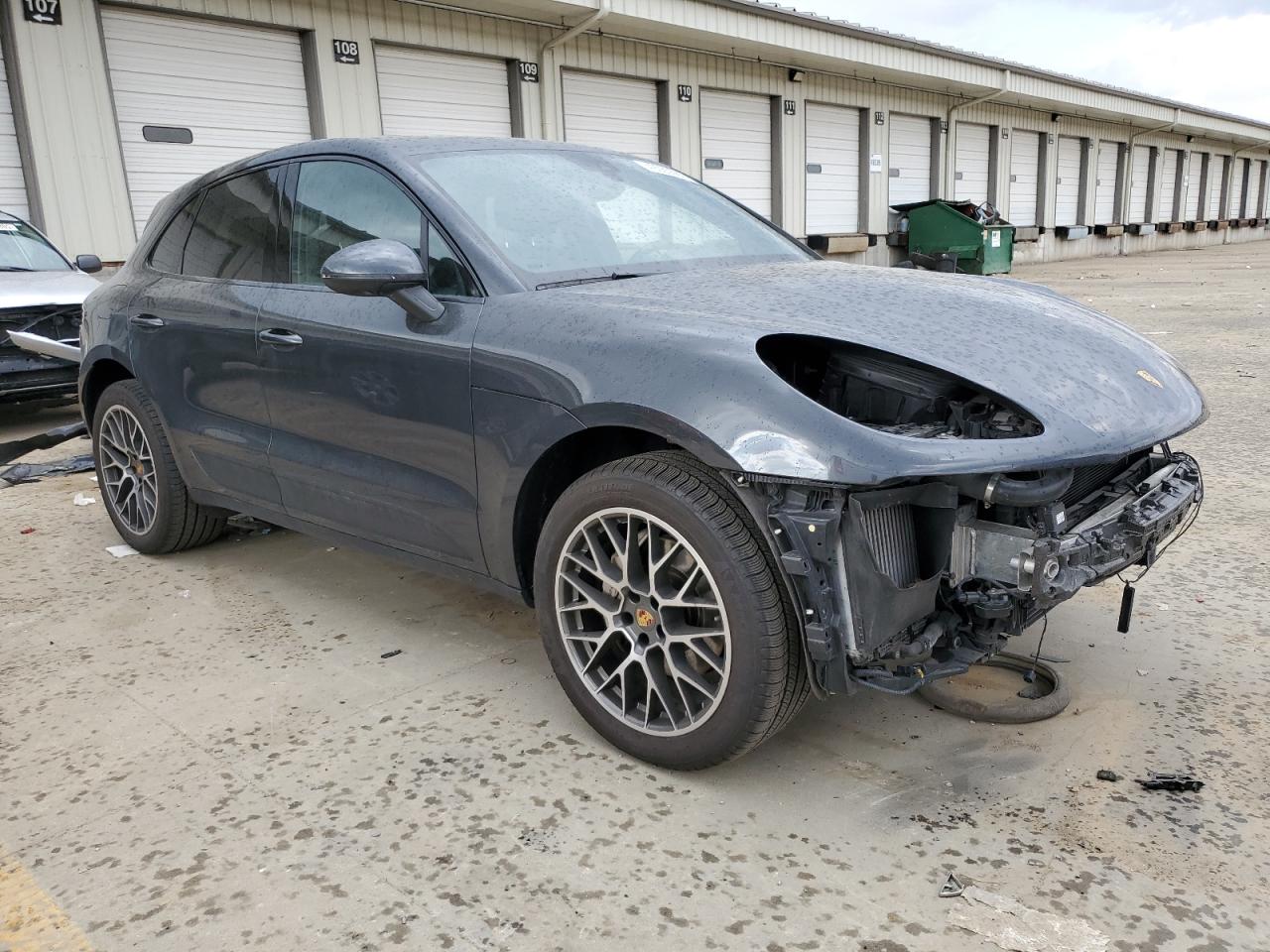 2017 Porsche Macan - Image 4