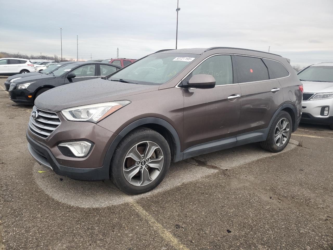 2015 Hyundai Santa Fe Gls for Sale in Woodhaven, MI - Minor Dent/Scratches