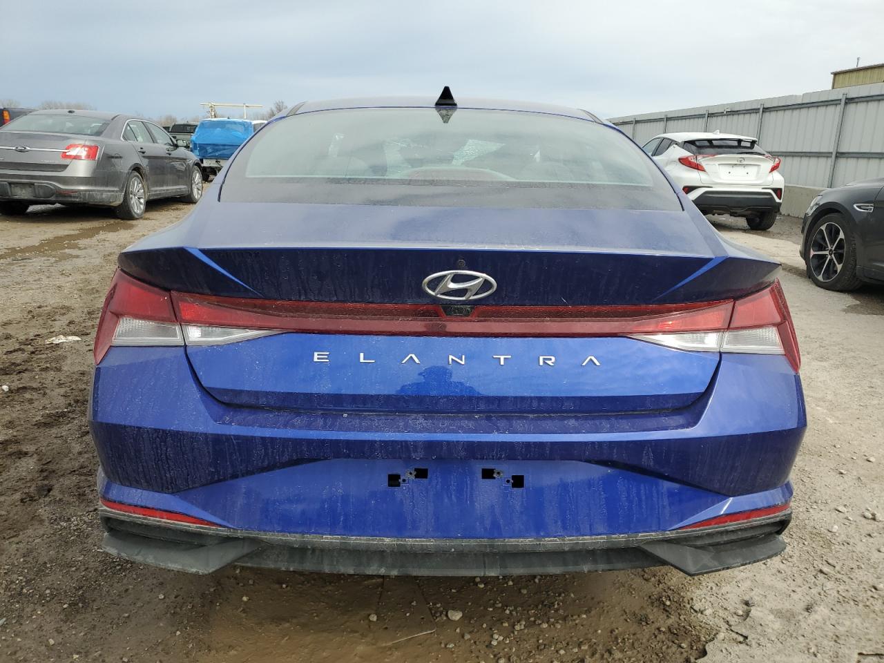 2023 Hyundai Elantra - Image 6