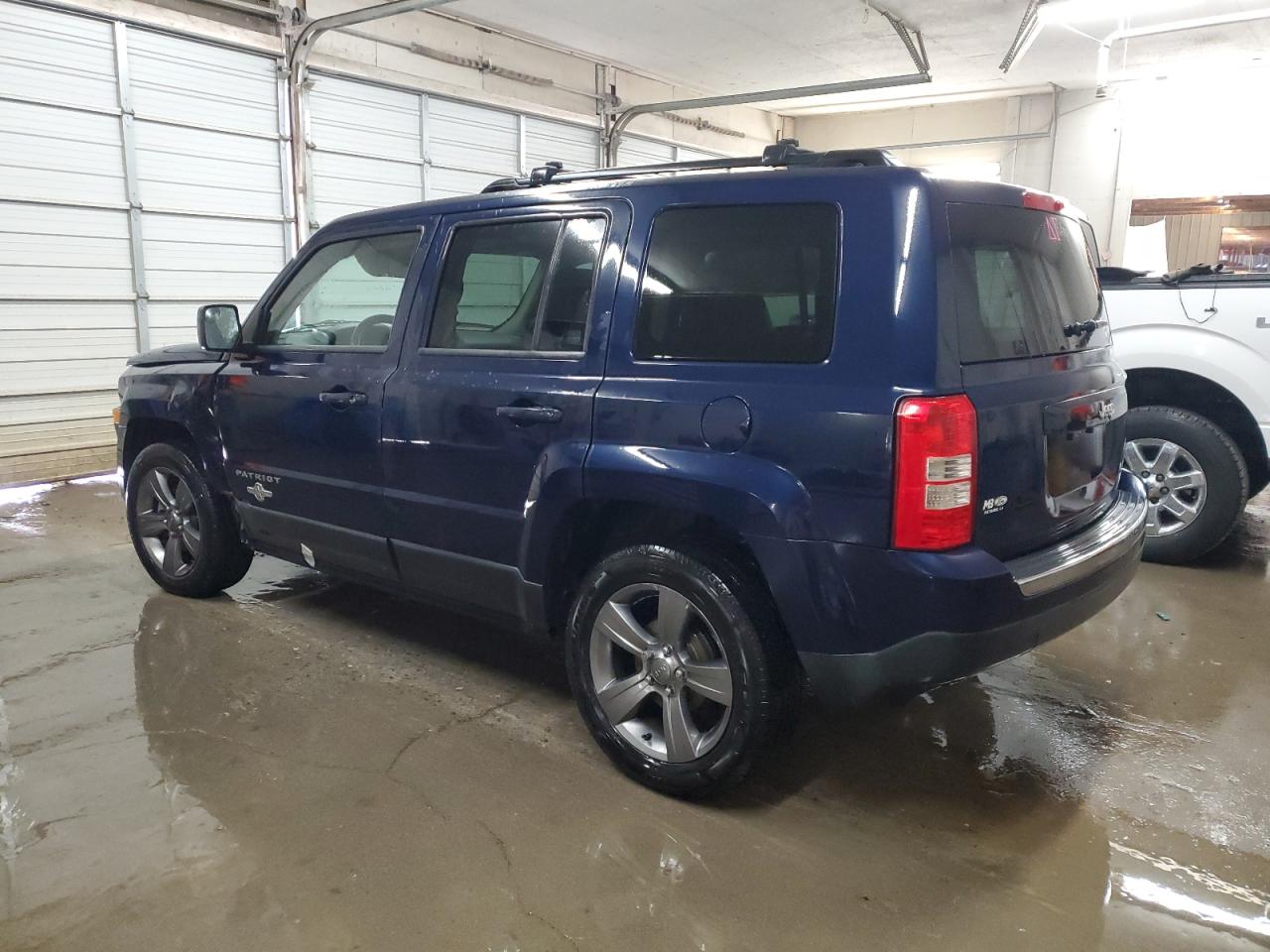 2014 Jeep Liberty (Patriot) - Image 2