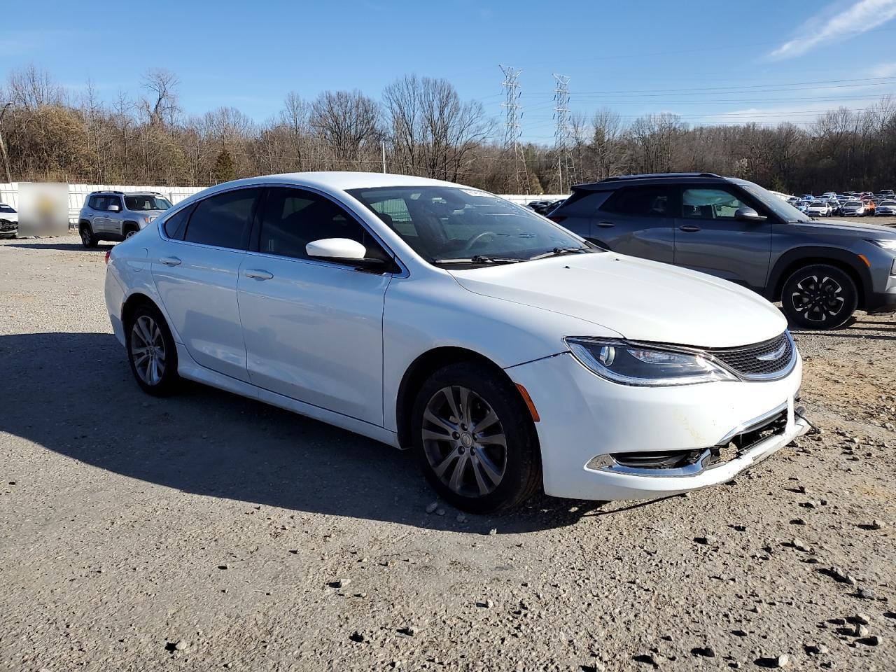 2016 Chrysler 200 - Image 4
